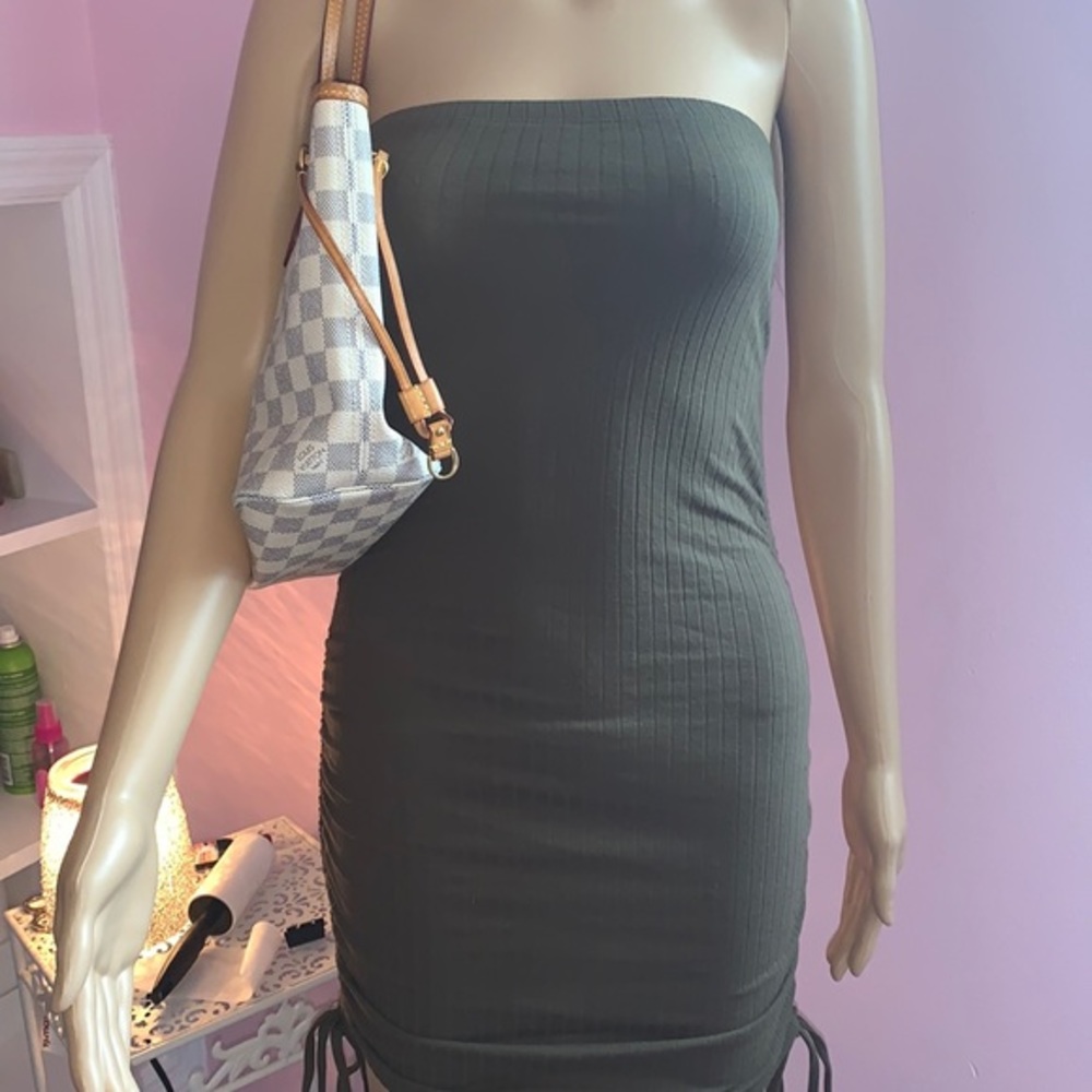 Petite ribbed strapless mini dress